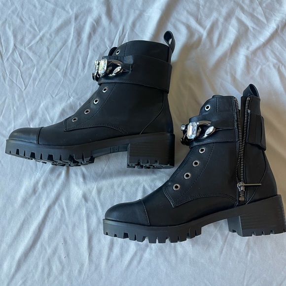 Karl Lagerfeld Paris Pipa Crystal Embellishment Platform Women’s Boot Size 7 - Picture 4 of 9